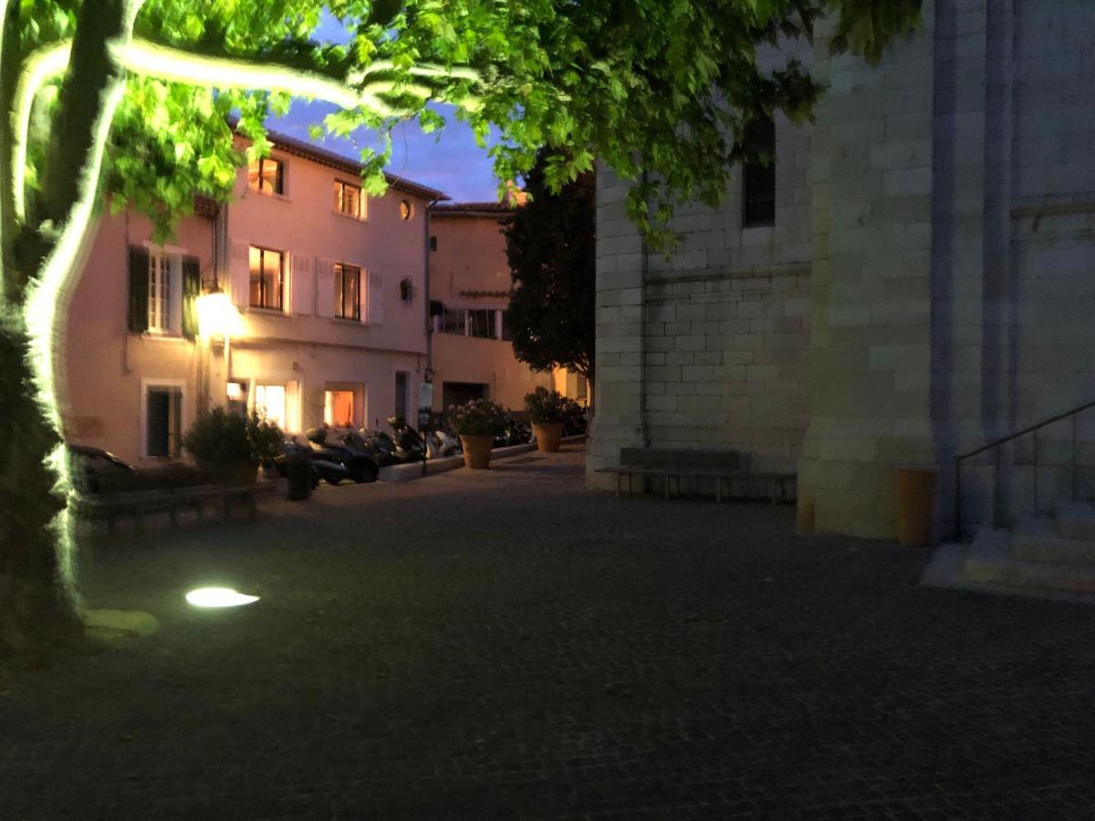 Le Grand Clocher De Cassis Dış mekan fotoğraf
